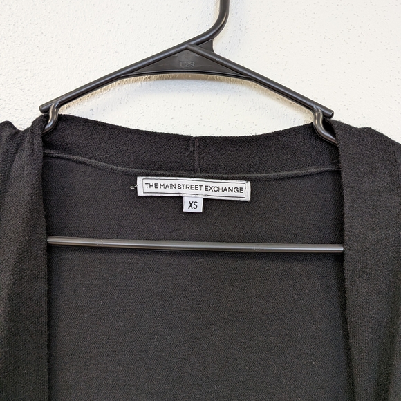 Elegant Black Open Front Cardigan - Picture 2 of 4